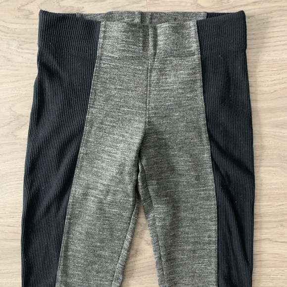 Maggie Ward Navy and Heather Grey Leggings - Picture 4 of 8